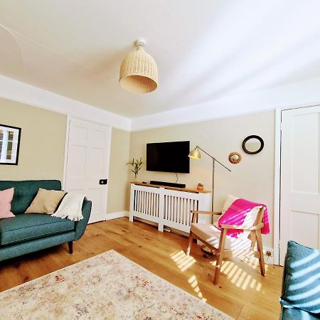 סירנססטר Cheerful 3 Bed Grade II Central Cottage מראה חיצוני תמונה