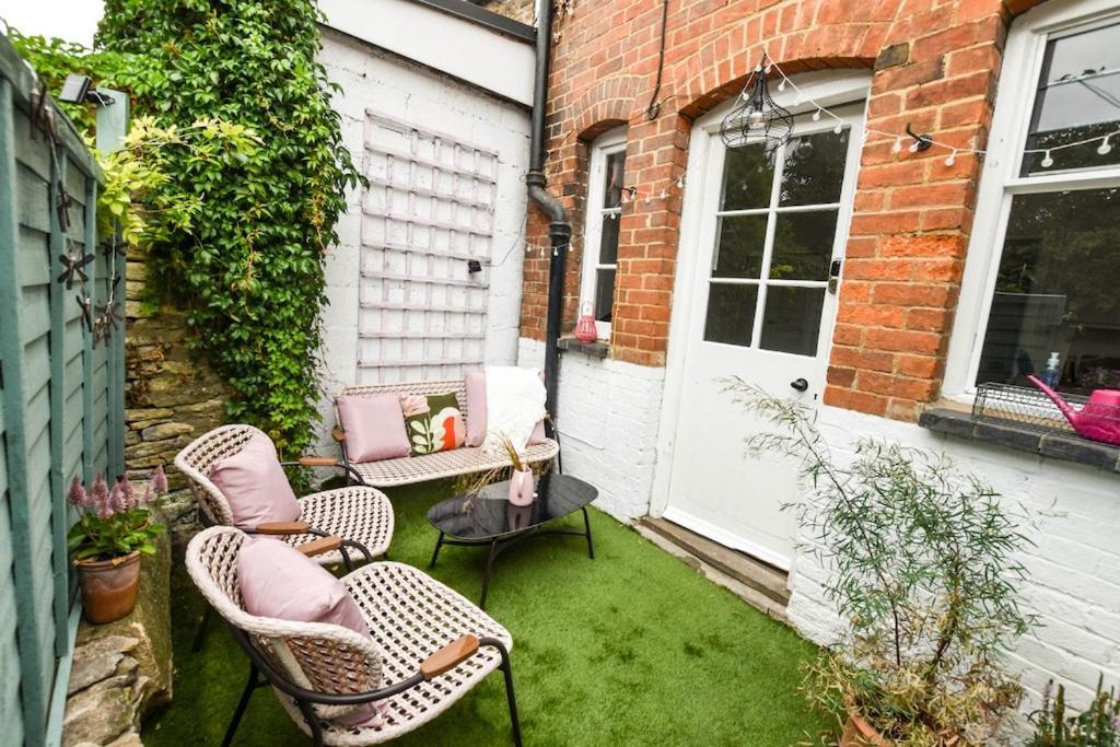 סירנססטר Cheerful 3 Bed Grade II Central Cottage מראה חיצוני תמונה