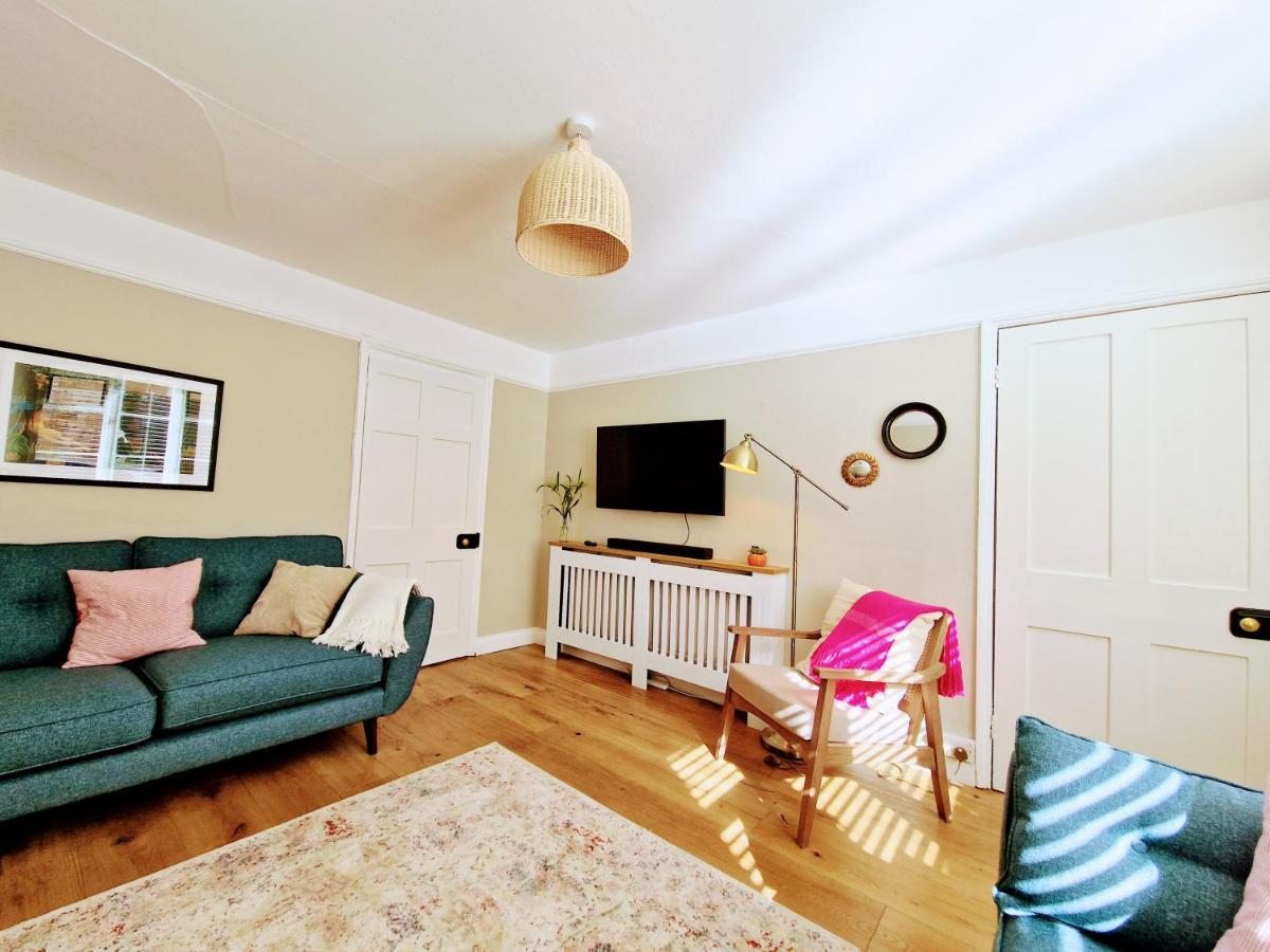 סירנססטר Cheerful 3 Bed Grade II Central Cottage מראה חיצוני תמונה